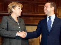 A. Merkel: "Necesitamos proyectos-piloto rusos en Alemania"