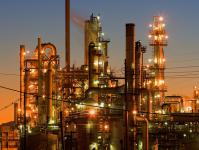 La crisis económica disminuyó un 3,5 por ciento el volumen de extracción del petróleo en Yugra 