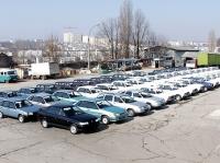 Las reservas de automóviles rusos en los almacenes sólo reducirán los créditos con bonificaciones para coches 